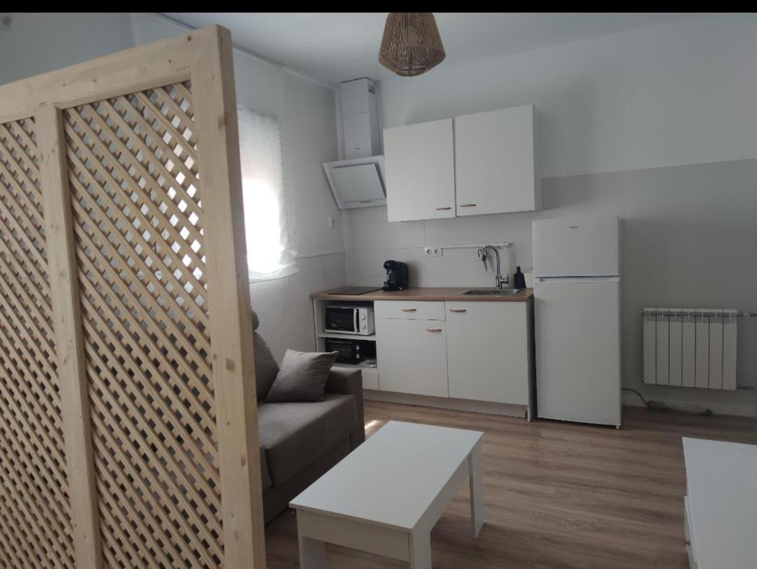 Appartement Los Patos à Villafranca de los Caballeros Extérieur photo